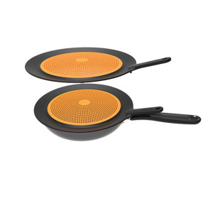 Capac tigaie antistropire Fiskars Functional Form