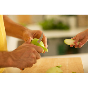 Cutit pentru decojit curbat Fiskars Functional Form, 7 cm